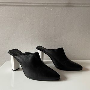 L’Intervalle Leather Mules